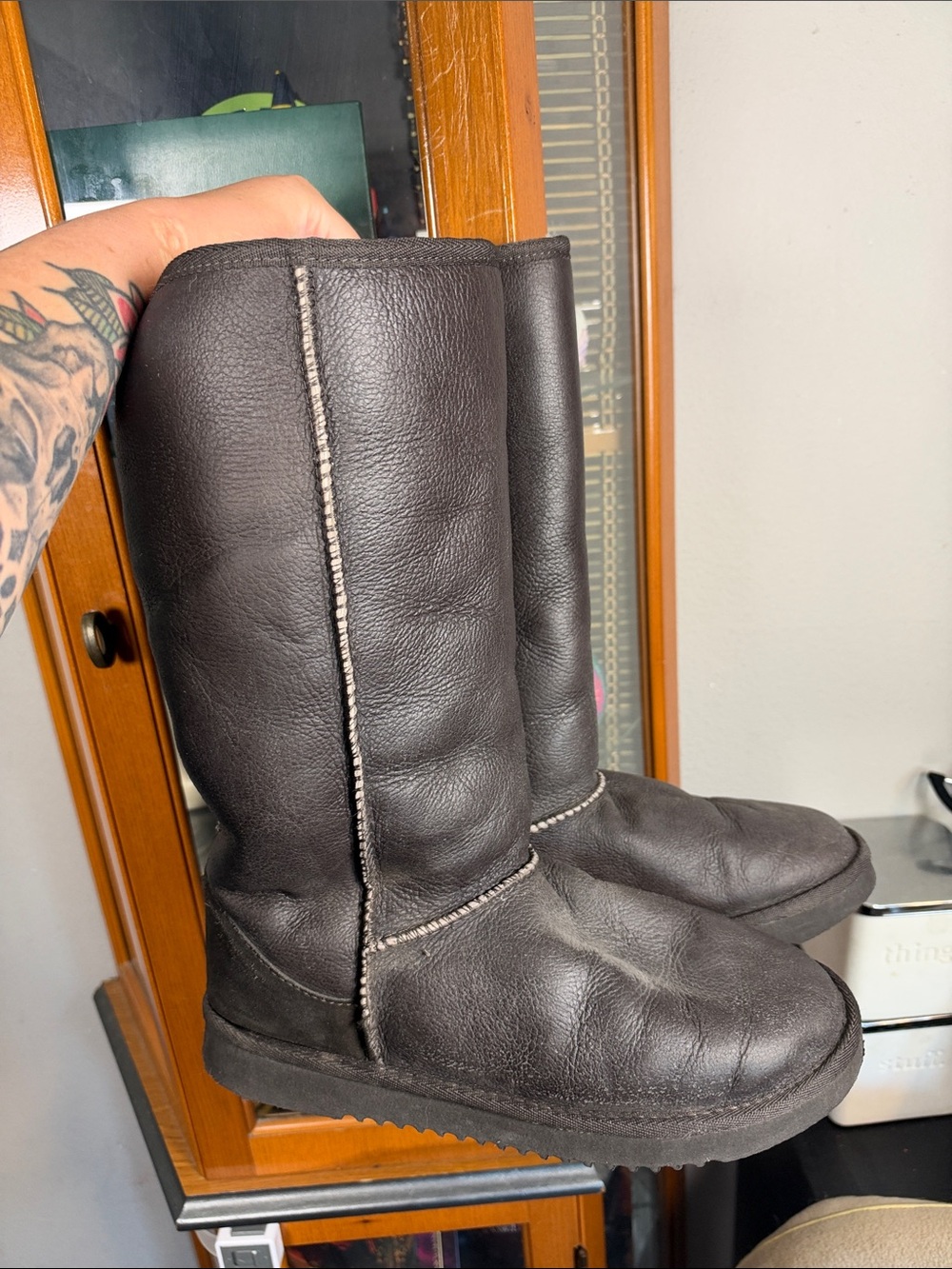 Women’s  Black Shearling-Lined Winter Boots